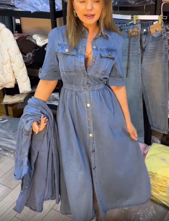 Vestido de ganga com lapela da moda