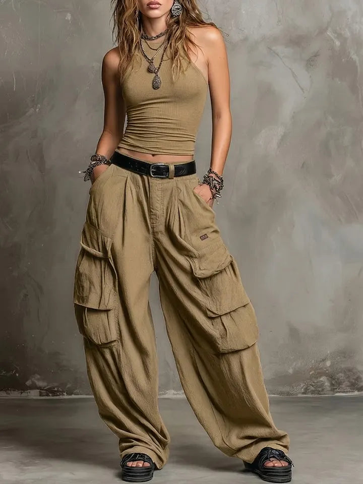 Conjunto de duas peças casual e aconchegante em algodão, composto por colete e calças cargo.