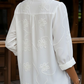 Polo romântico com bordado floral