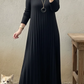 Vestido elegante de malha plissada em cor sólida