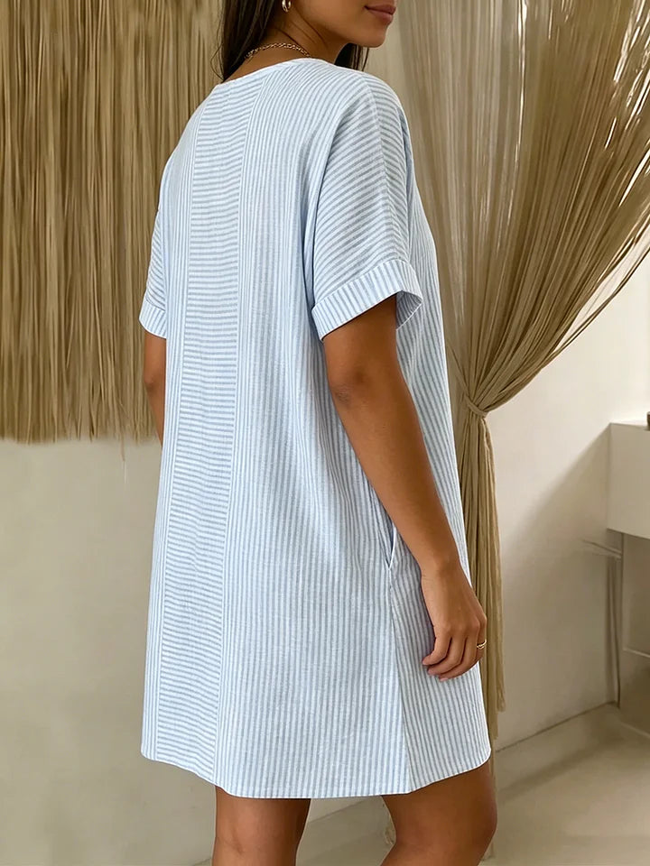 Vestido elegante em algodão e linho com gola bordada