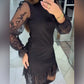 Vestido patchwork com detalhes em renda