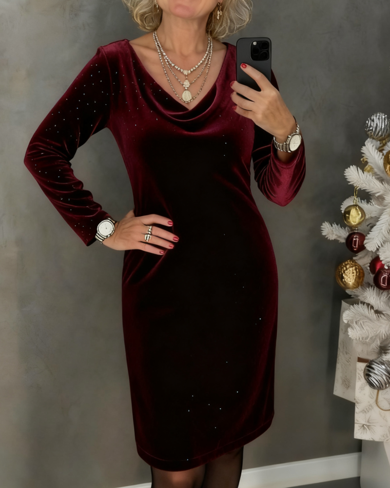 Vestido feminino simples com brilho