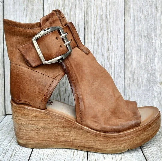Sandálias ortopédicas para mulher com fivela estilo boho