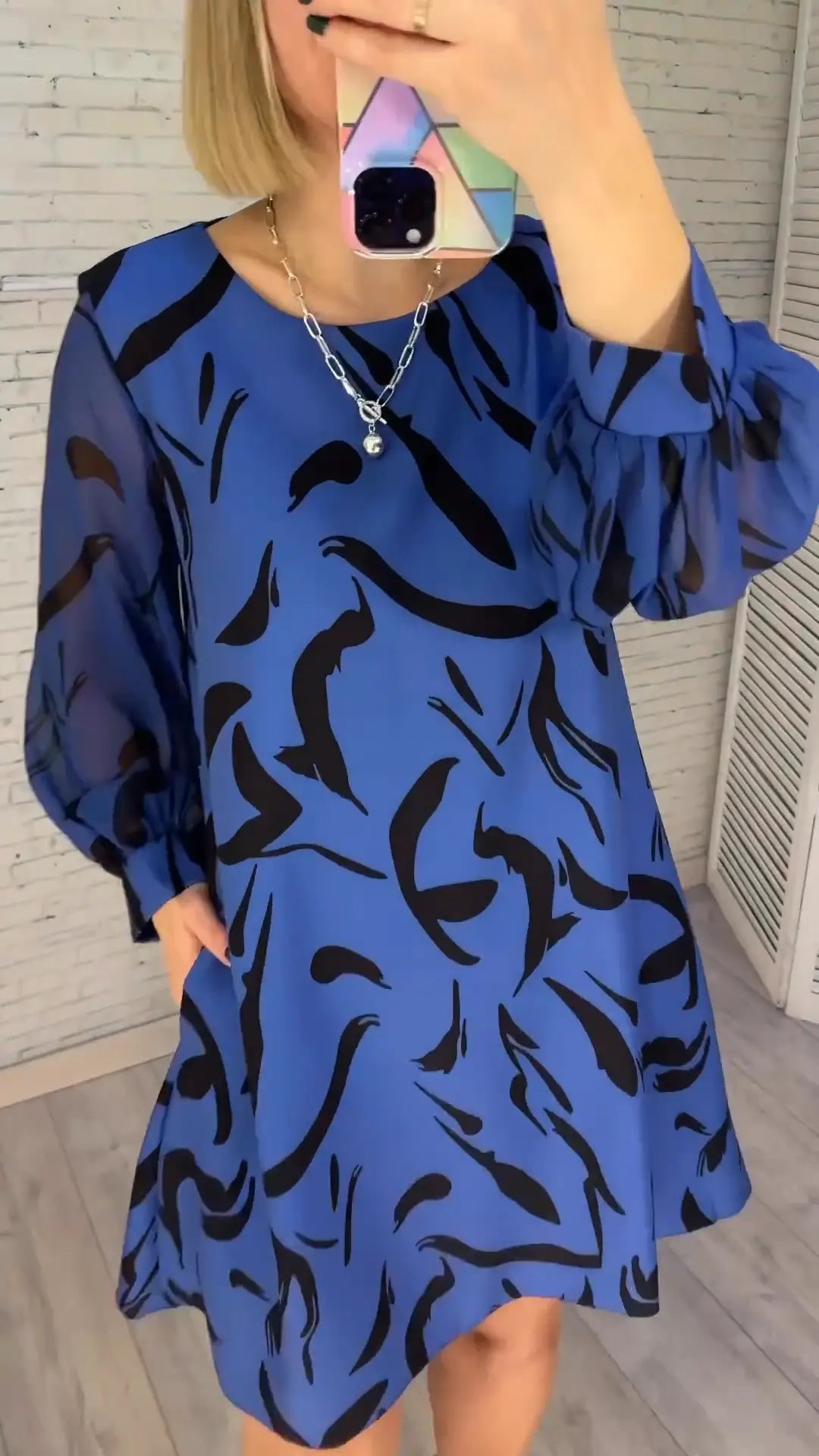 Novo vestido às riscas