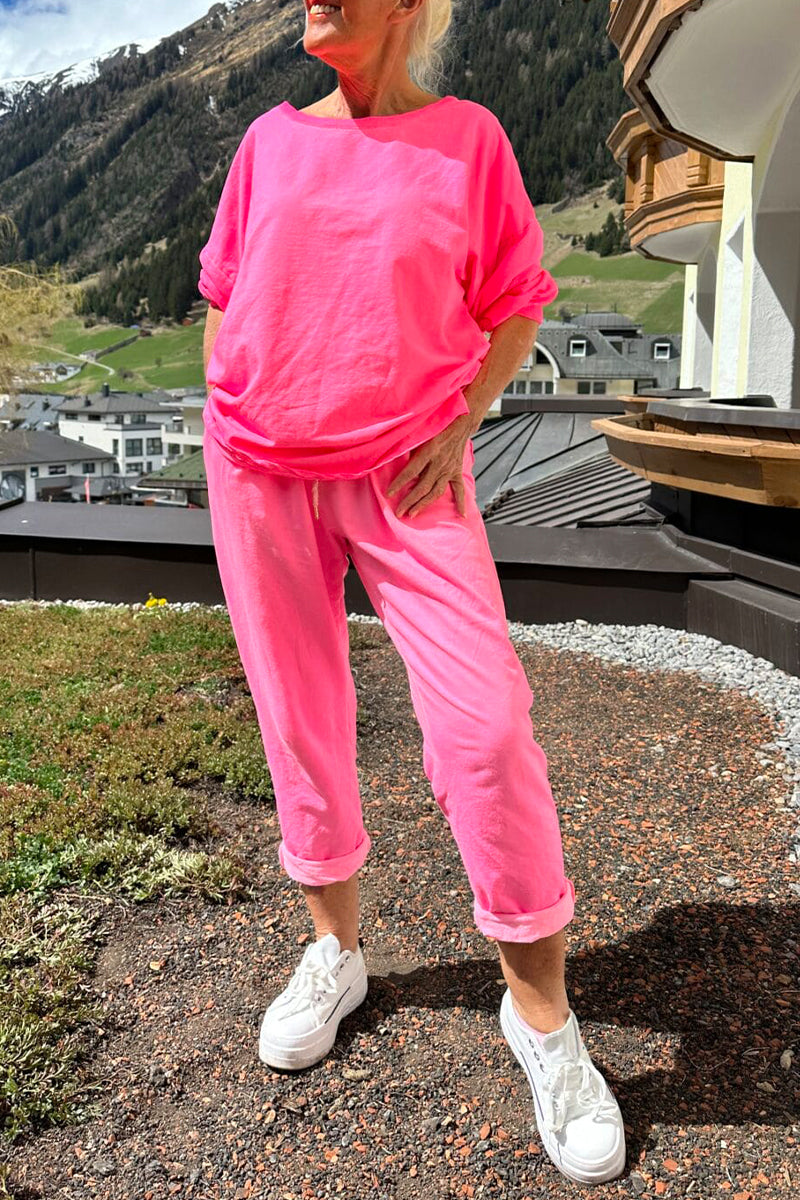 Fato casual de senhora de cor sólida com decote redondo e cavado