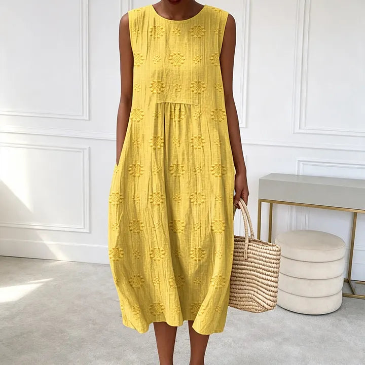 Vestido sem mangas com bordado floral (com bolsos)
