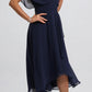 Vestido de menina com decote em V e entretela em chiffon