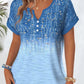 Blusa de mulher estilo boho com mangas flare e decote em V.