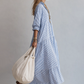 Vestido feminino casual listrado e largo