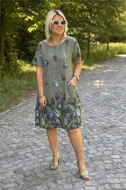 Vestido de menina com estampado floral