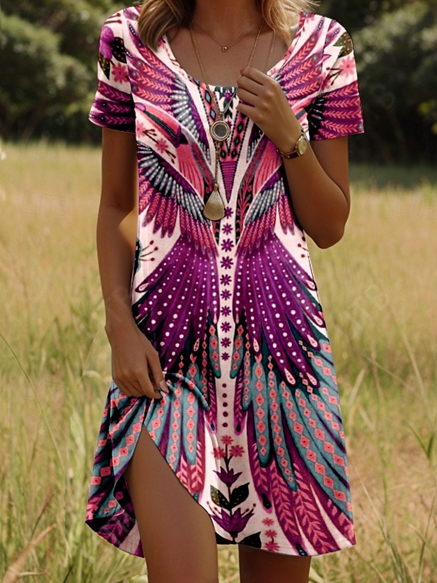 Vestido estampado com gola redonda e manga curta