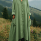 Vestido vintage em renda com decote em V e bainha irregular