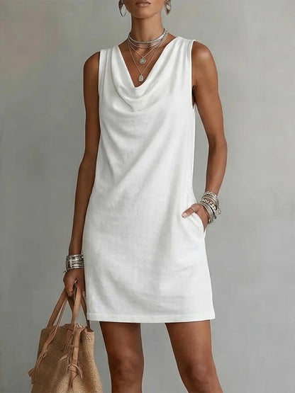 Vestido de algodão sem mangas com decote em V