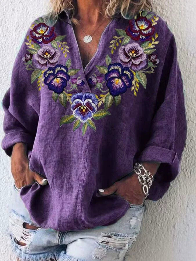 Camisa casual para mulher roxa com decote em V e motivo floral