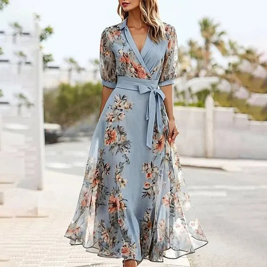 Vestido floral de manga curta e decote em V 2025