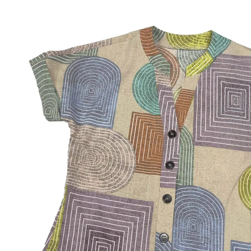 Vestido elegante com decote em V e botões estampados 2025