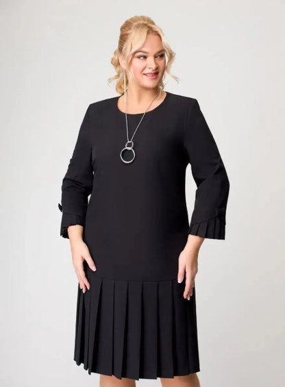 Vestido com saia plissada