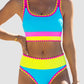✨Conjunto de biquíni de 3 peças colorido e desportivo, fabricado em nylon de alto contraste.