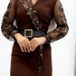 Vestido de tule com decote em V e lantejoulas