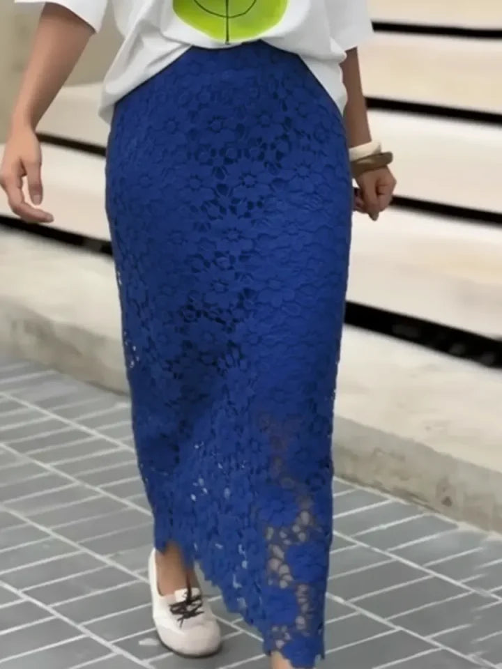 Elegante saia feminina de renda vazada e corte justo