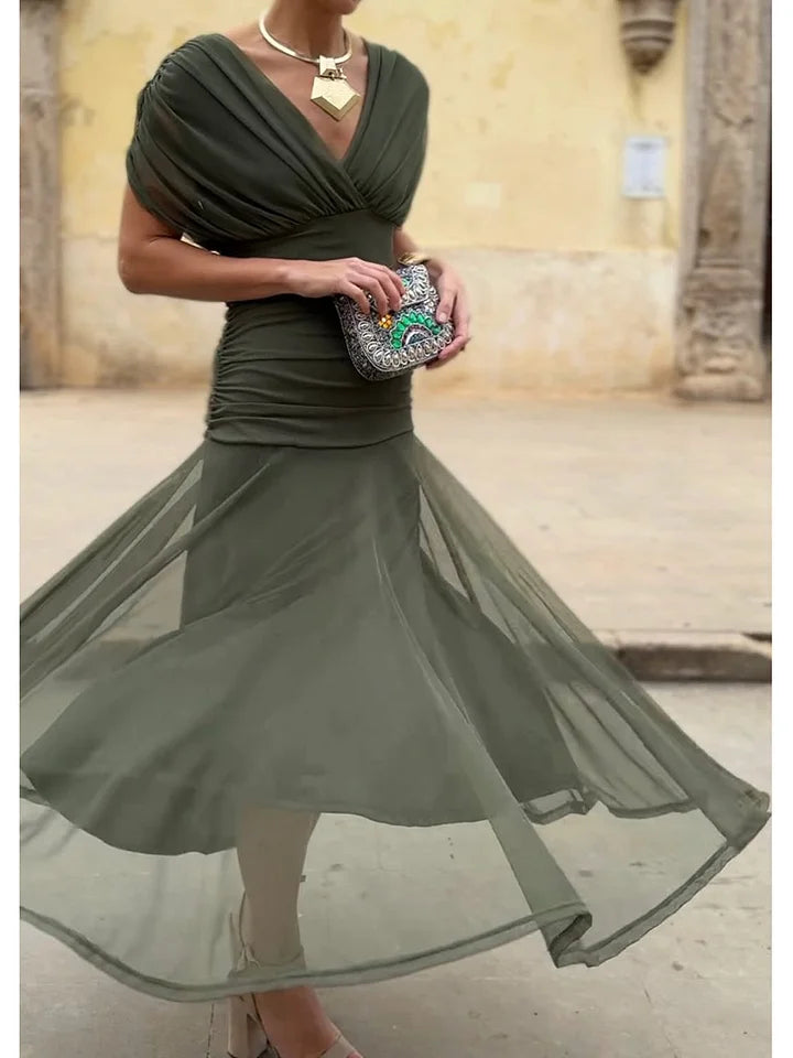 Vestido elegante de chiffon para mulher