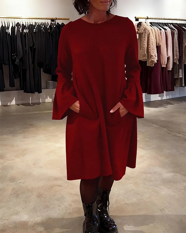 Vestido de mulher de cor sólida com mangas em sino