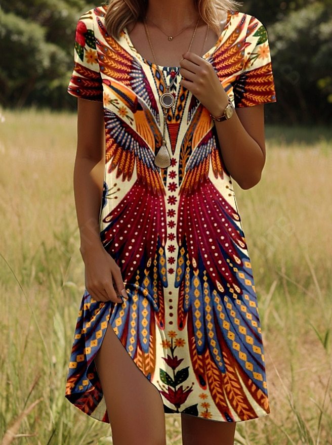 Vestido estampado com gola redonda e manga curta