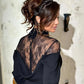 Vestido com design bordado em renda