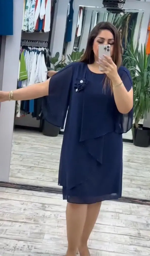 Novo vestido moderno, design clássico, elegante e simples