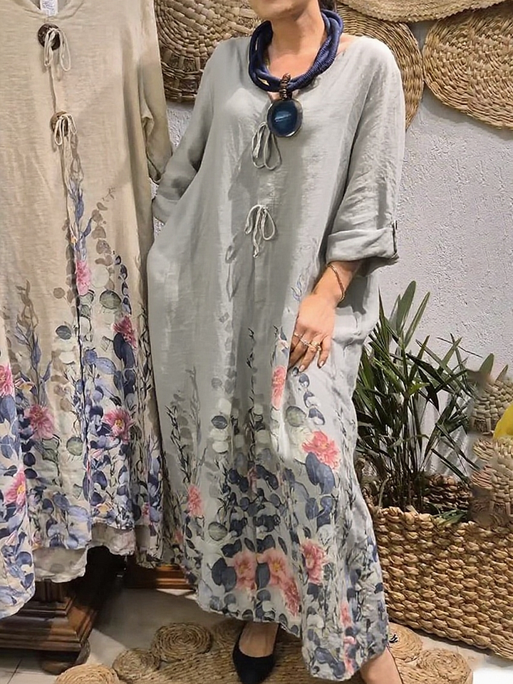Ramo de senhora com flores, vestido solto de linho