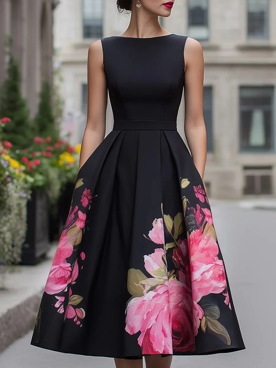 Vestido sem mangas com estampado e gola redonda