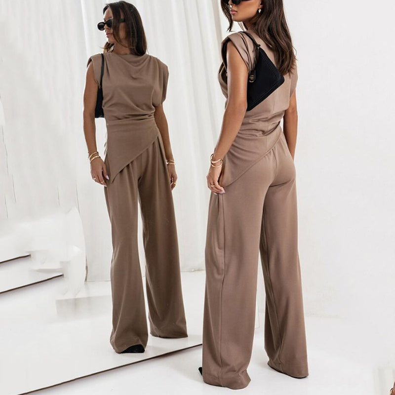 Conjunto elegante de duas peças para mulher em cor sólida
