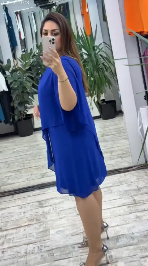Novo vestido moderno, design clássico, elegante e simples
