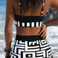 Conjunto de biquíni estilo regata (tankini) de cintura subida com estampado geométrico em preto e branco e atilhos