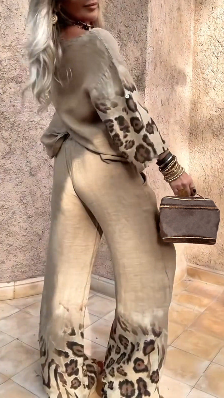Fato casual de senhora em algodão e linho com estampado de leopardo e gola redonda