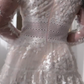 Vestido comprido e elegante em chiffon com decote em V