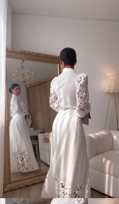 Vestido feminino elegante e moderno com mangas compridas vazadas