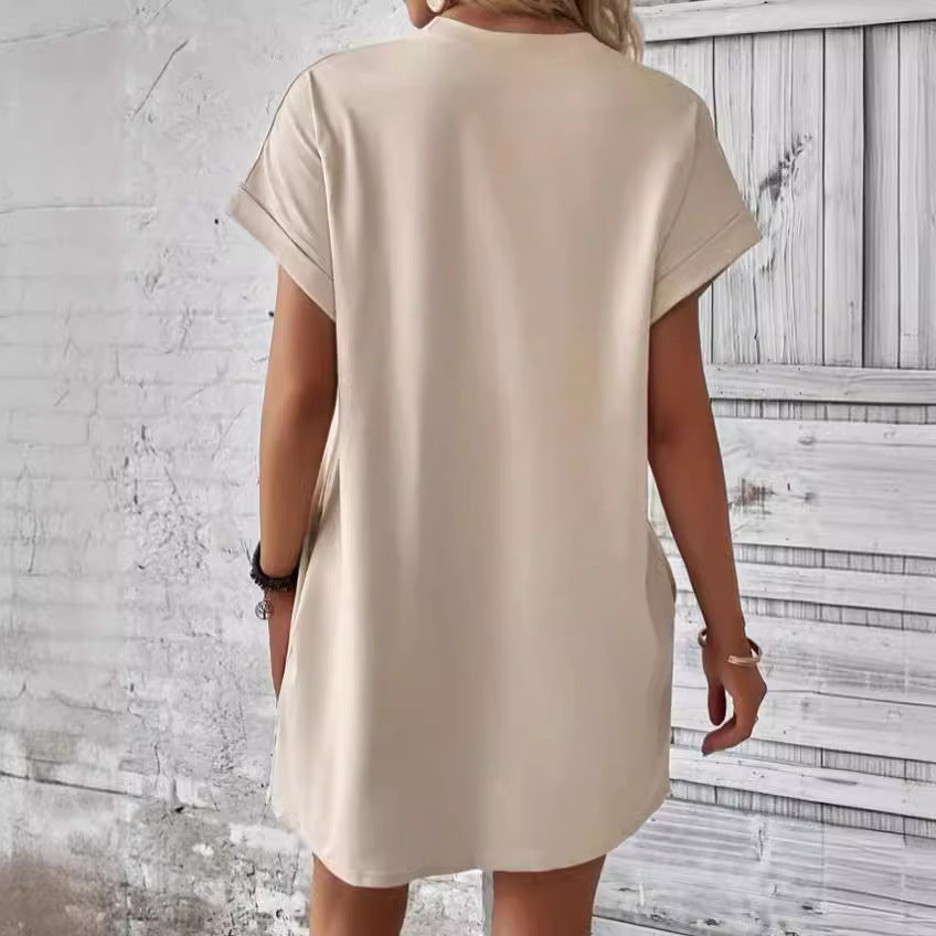 Vestido t-shirt com monograma e mangas estilo morcego