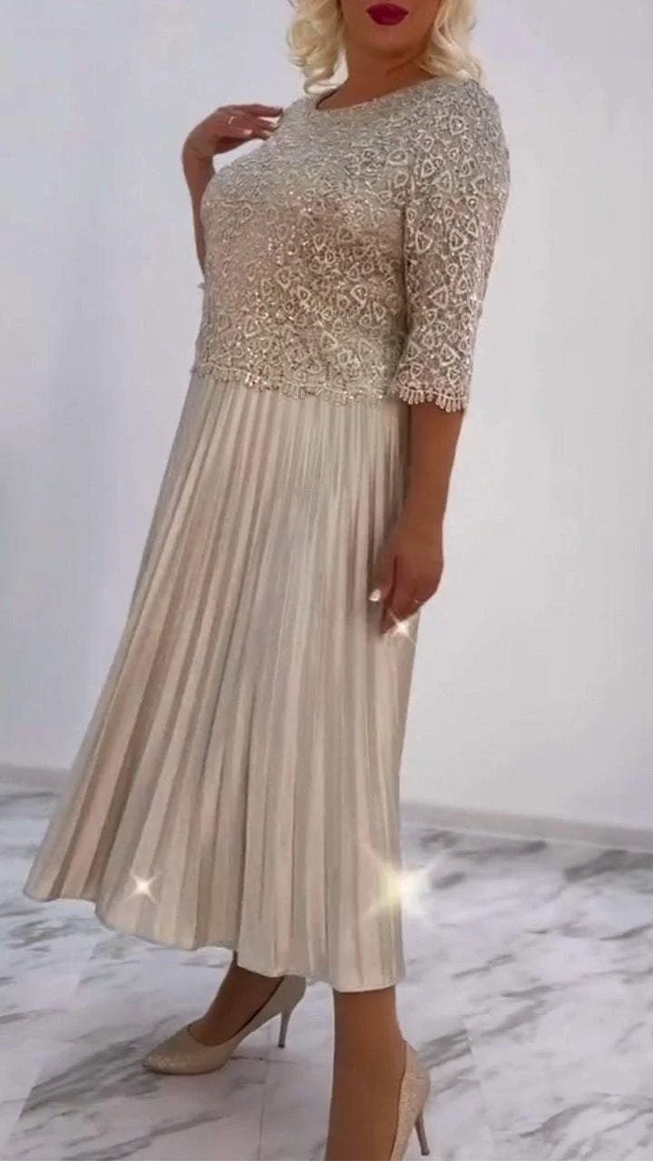 Vestido de menina com decote redondo e lantejoulas