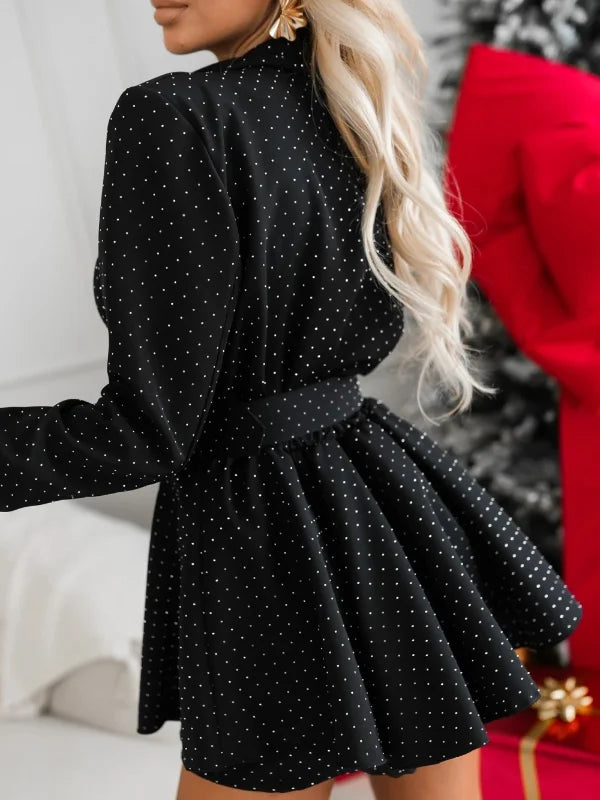 Vestido de menina com gola e cinto