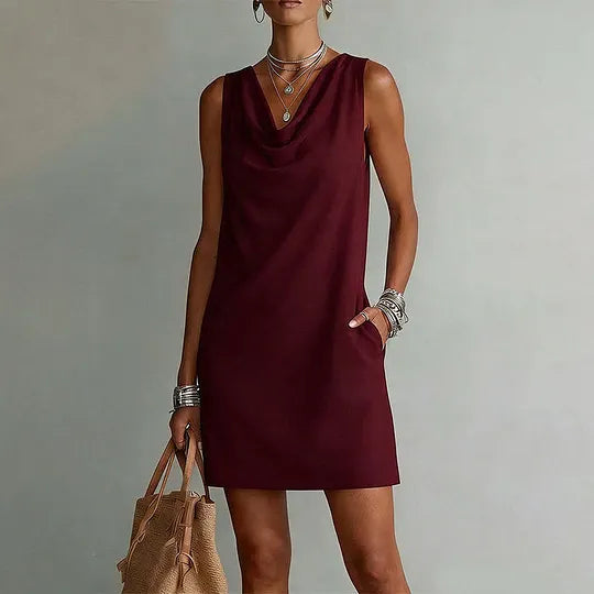 📢⏰ Vestido elegante e justo com decote drapeado – sem mangas, com bolsos laterais, versátil ✨