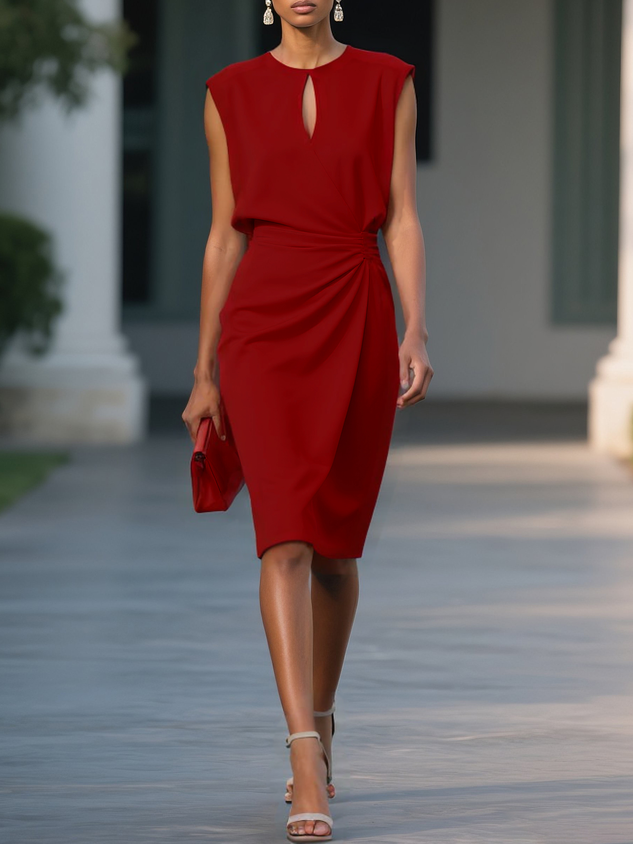 Vestido midi clássico com gola redonda e manga curta