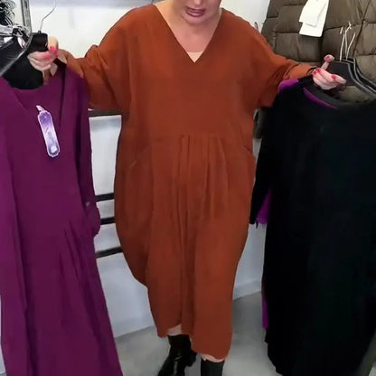 Vestido túnica plissado, solto e casual, com decote em V