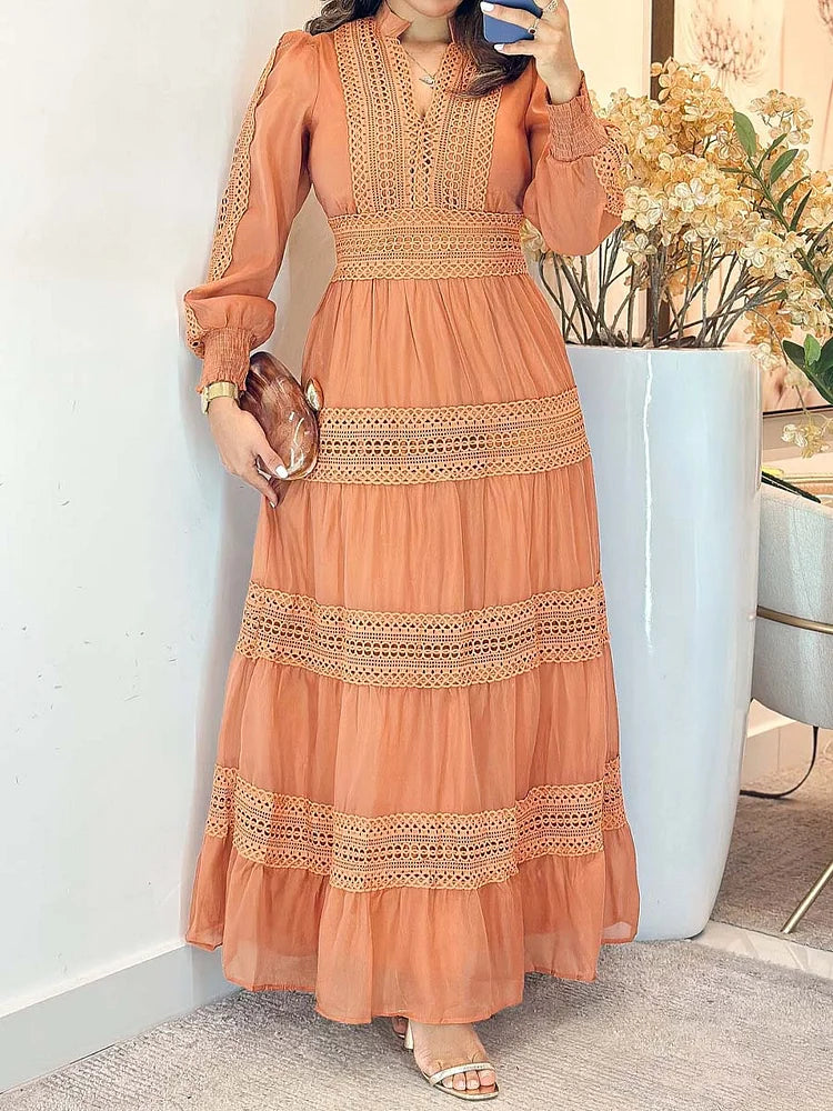 Vestido comprido elegante de renda com manga comprida