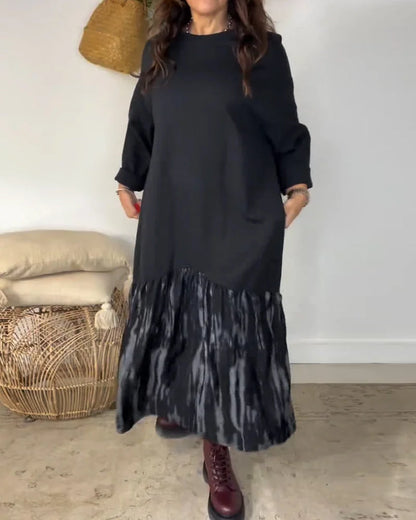 Vestido de gola redonda com estampado patchwork irregular