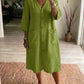 Vestido midi casual para mulher em algodão e linho com decote em V