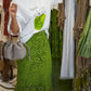 Elegante saia feminina de renda vazada e corte justo