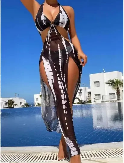 Conjunto de biquíni feminino de duas peças às riscas com estampado tie-dye
