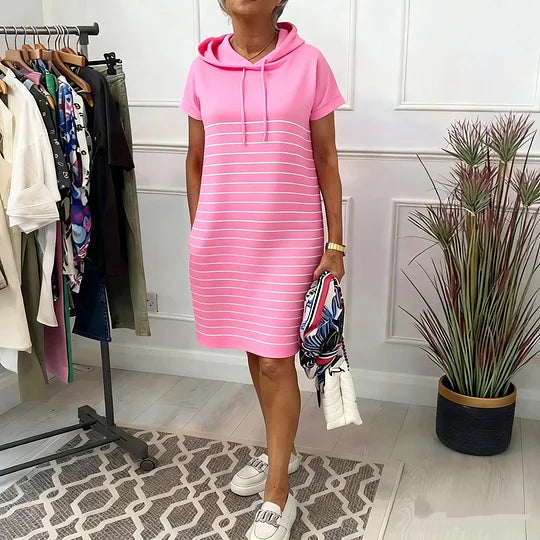 Vestido casual com capuz e alças